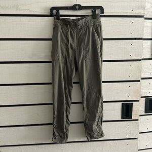 Lululemon olive green pants